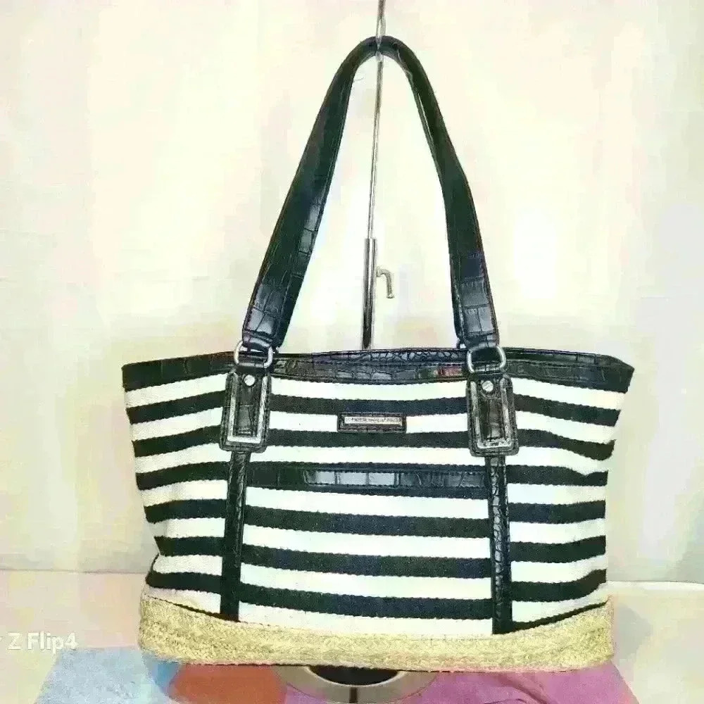 DANA BUCHMAN BLACK AND WHITE TOTE